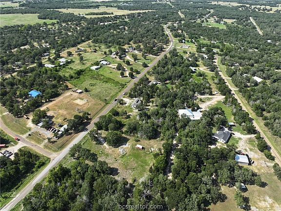 3rd image of 1421 Beaver Creek Dr