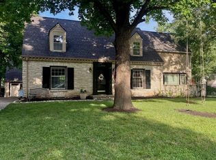 1932 SW Westwood Dr, Topeka, KS 66604