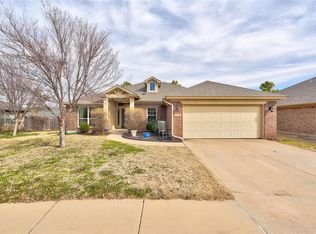 308 Partridge Run Rd, Yukon, OK 73099