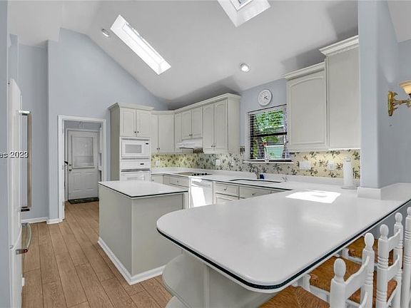 5th image of 6 Dove St