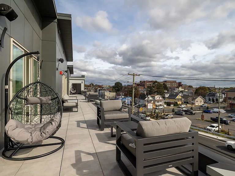 Five85West — Photo 27