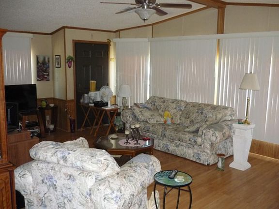 3rd image of 488 S Greenway Dr