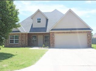 3901 Tara Ln, Enid, OK 73703