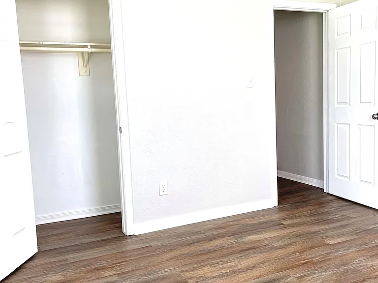 2618 Rosalee St — Photo 7
