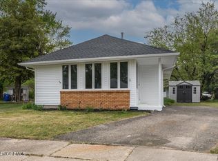 15 Caribbean Ct, Toms River, NJ 08753