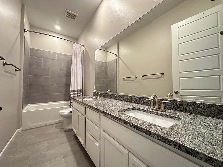 12474 N Appling Ave — Photo 6