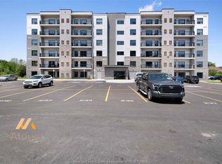 3340 Stella Cres #221, Windsor, ON N8T 3R8
