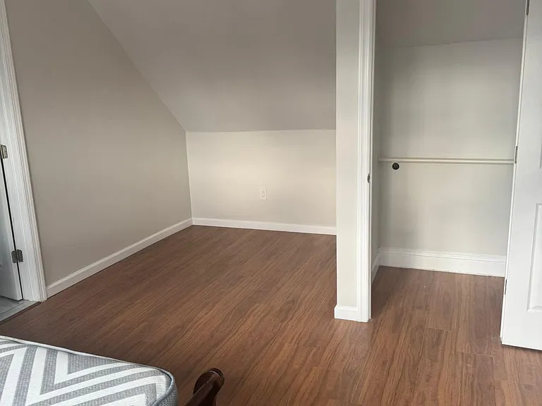 279 Weequahic Ave #3 — Photo 4