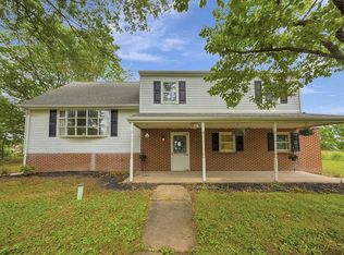 633 Elroy Rd, Souderton, PA 18964