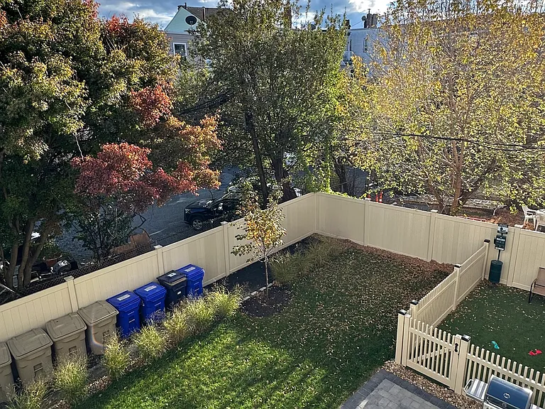 217 Saratoga St #2 — Photo 5
