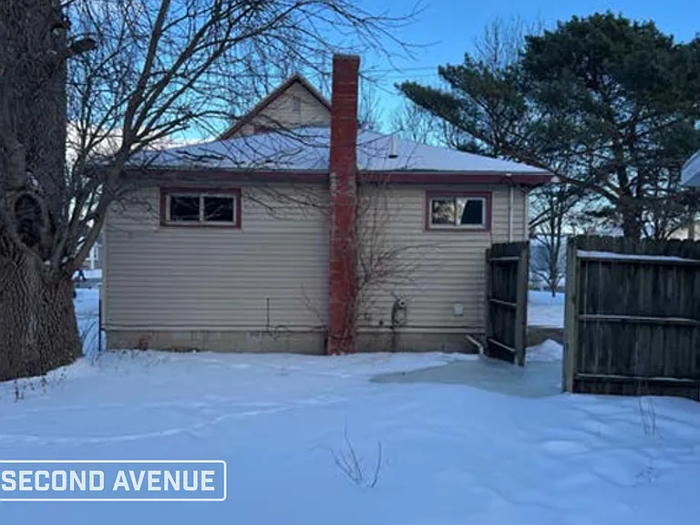 803 Joseph St — Photo 7