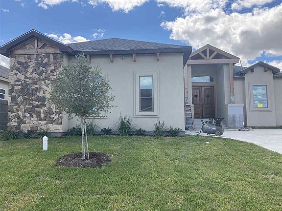 2nd image of 510 Collado Dr