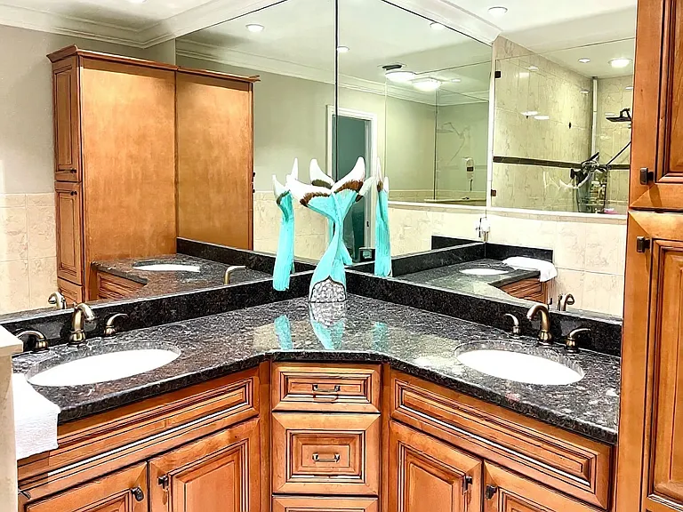 943 Mendoza Blvd — Photo 15