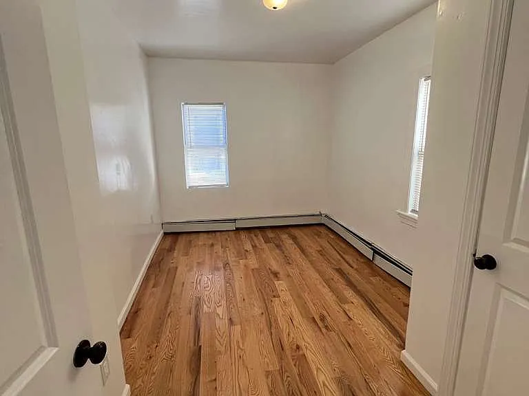 183 Beach 25th St — Photo 3