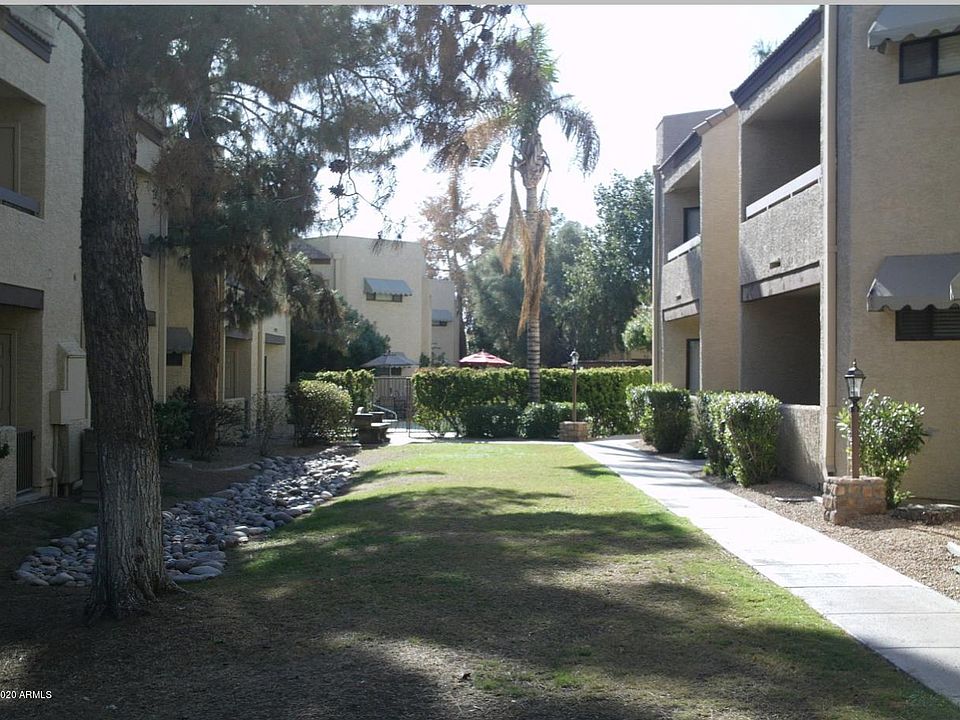 2nd image of 2228 N 52nd St Unit 207