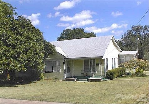1st image of 1049 E Franklin St