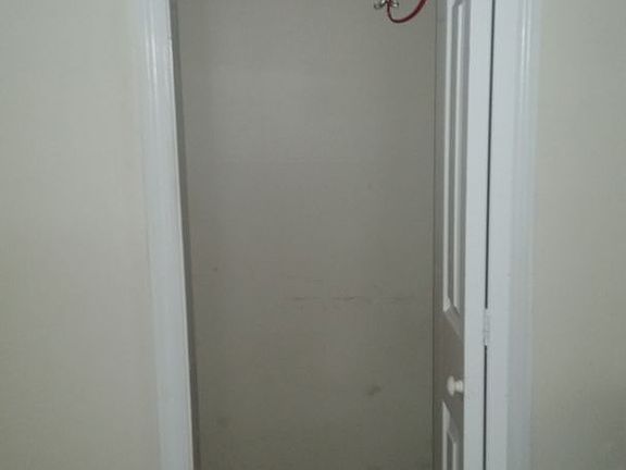 3rd image of 414 E Park Ave #A