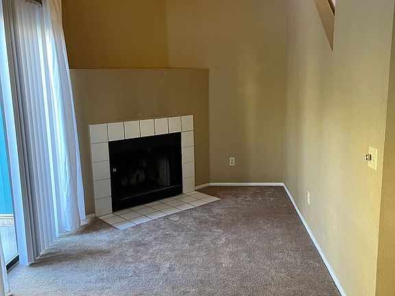 5th image of 4360 Woodpine Dr Unit 102