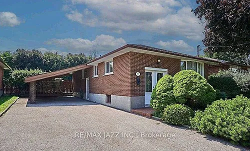 382 Elmridge St Photo 1