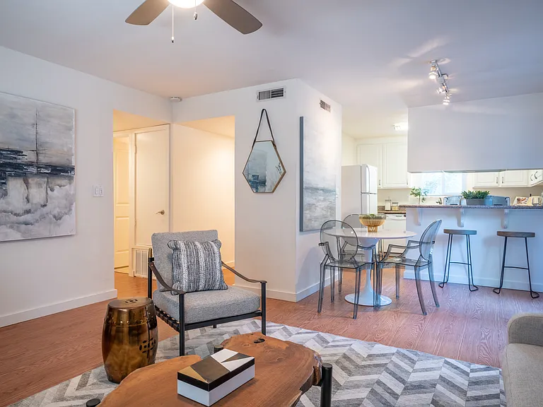 137 Sierra Dr — Photo 16