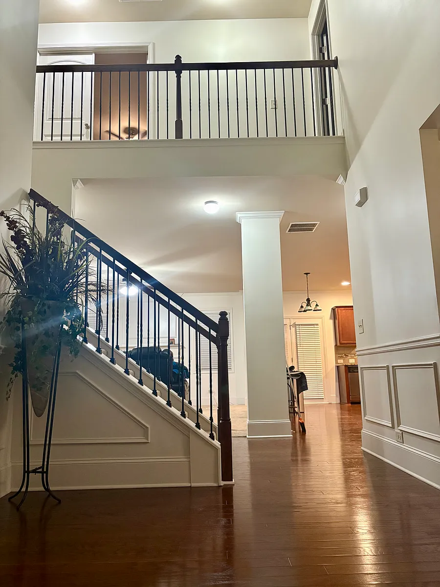 Foyer - 213 Ryans Point