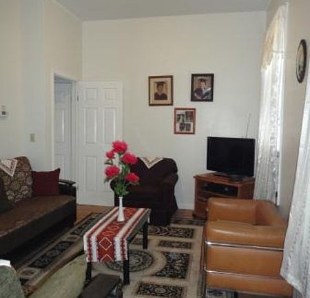 5th image of 3249 45th St