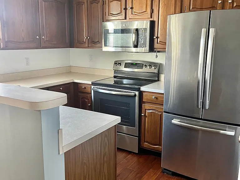 3132 Park Hampton Ct — Photo 5