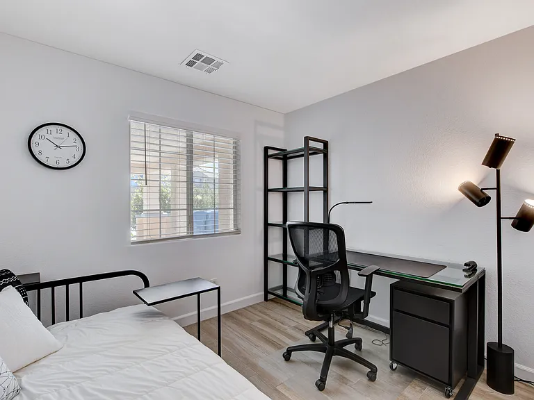 Office/Guest Room with Day Bed that pulls out into a King Bed