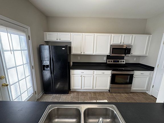 4th image of 2152 Whispering Way