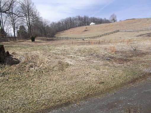 2nd image of 184 Parkway Church Rd SW