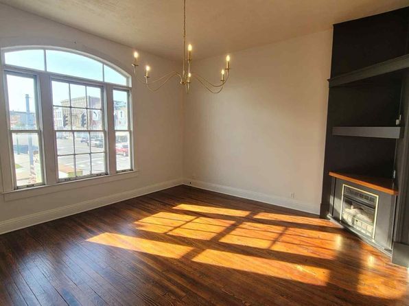 103 S Main St
