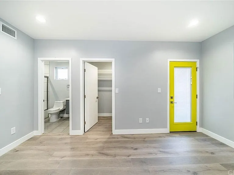 4820 Saint Charles Pl — Photo 24