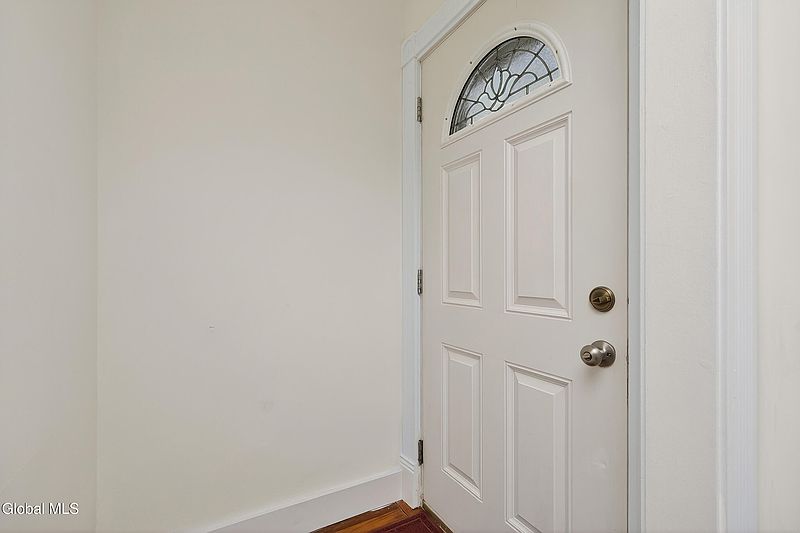 5th image of 174 6th Street