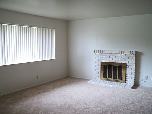 2nd image of 2013 Town And Country Ln APT 1