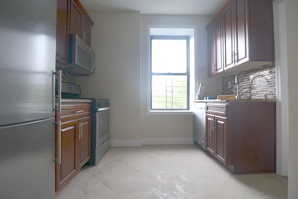 Rented by Hagstrom Management Inc | media 25