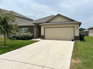 724 Stonemanor Bay, Seguin, TX 78155