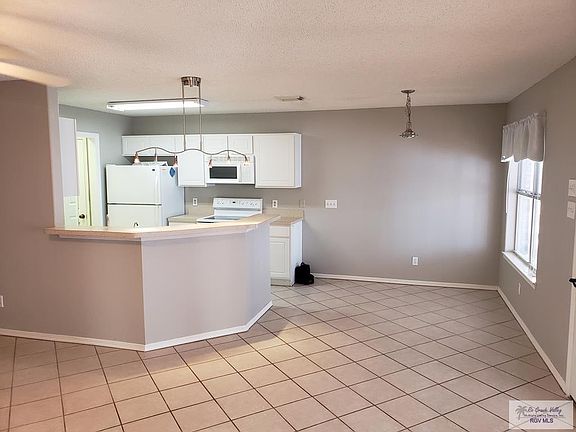 3rd image of 29 Lakewood Dr #39