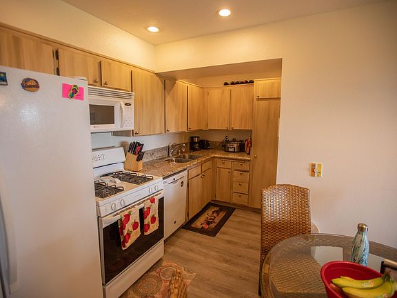 5th image of 757 Reef Cir
