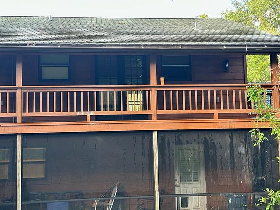 Unit B is entire 2nd story.