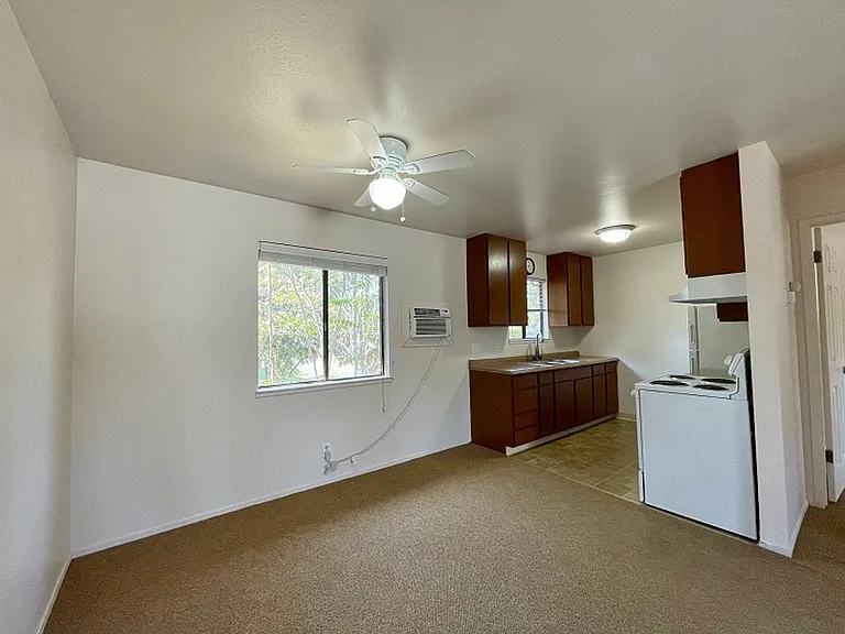 Bridgeview Apartments — Photo 18
