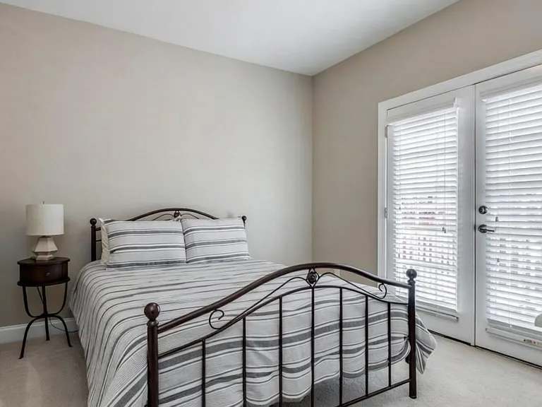 10524 Royal Winchester Dr — Photo 18