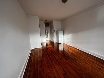 Rented by Salon Realty Corp