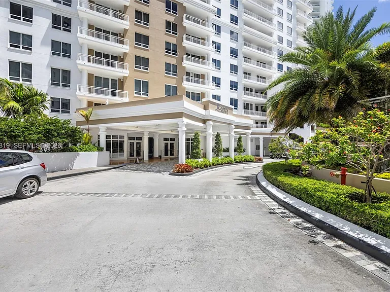 801 Brickell Key Blvd #2008 — Photo 17