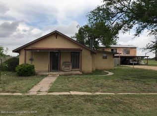 609 NE 2nd St, Happy, TX 79042