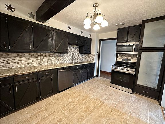 3rd image of 5709 Truelson Dr