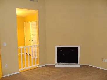 2228-B Woodridge - 1 — Photo 2