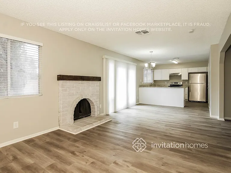 5433 W Altadena Ave — Photo 6