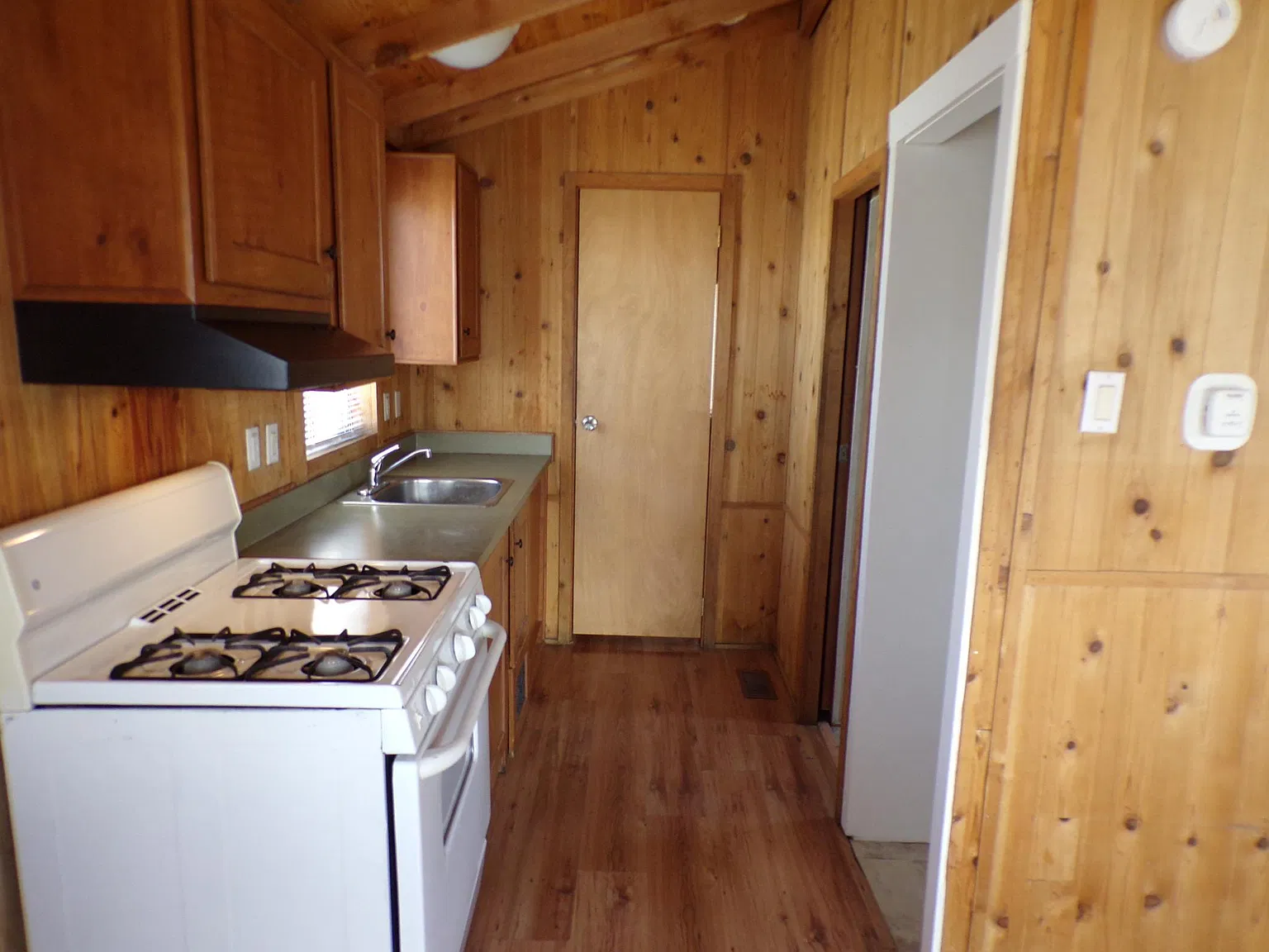 1 bed, 384 sqft, $1,375 — Photo 2