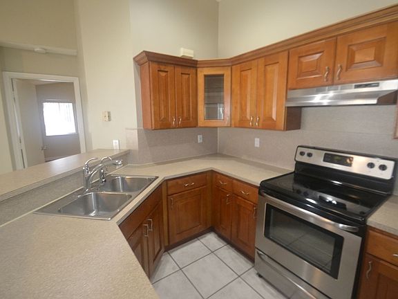 4th image of 770 San Remo Dr