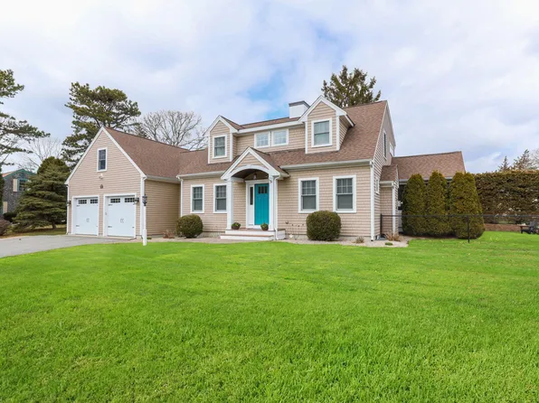 31 Seatucket Road, East Falmouth, MA 02536